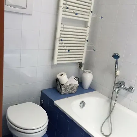 Casa Dal Bosco Apartment *